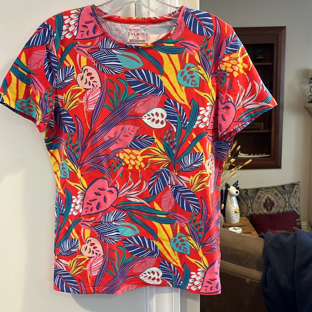 Talbots short sleeve medium top.